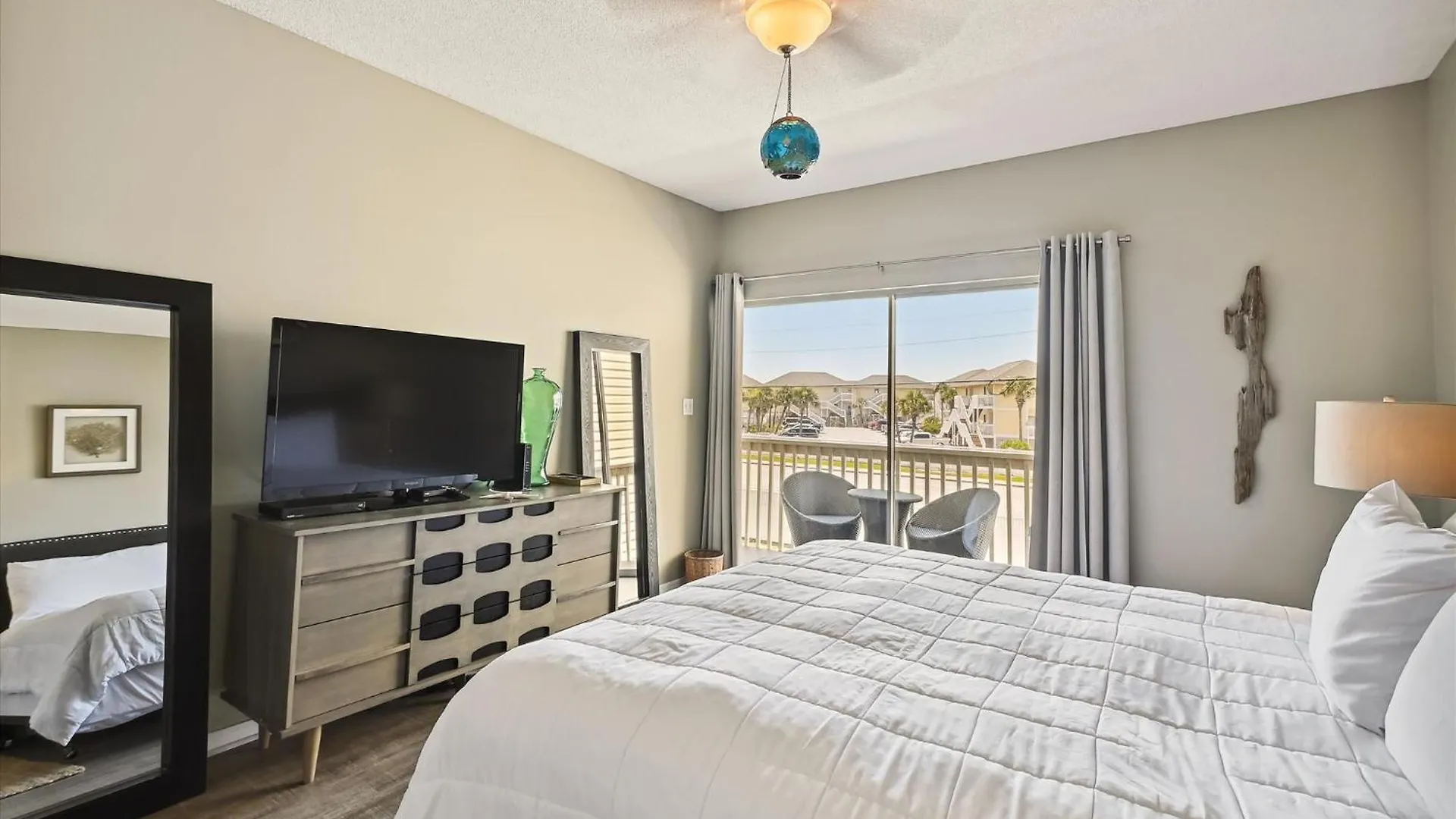 Sandpiper Cove 9214- By Holiday Isle Properties Destin
